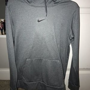 Nike Gray dry-fit sweatshirt size: medium